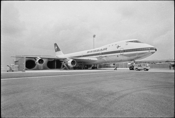 Swissair Boeing 747 at new Engine test stand 1971.