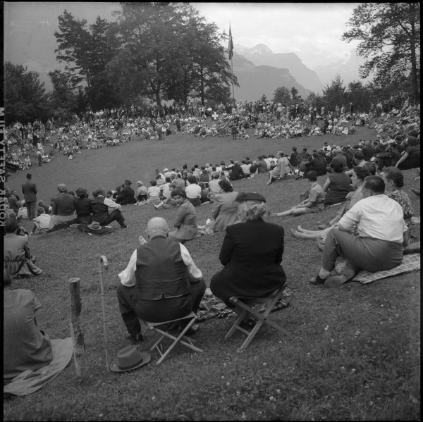 Rütli; People celebrating national holiday; 1954.
