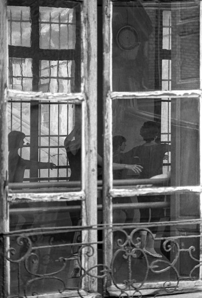 1975, Paris, Marais, dance school.