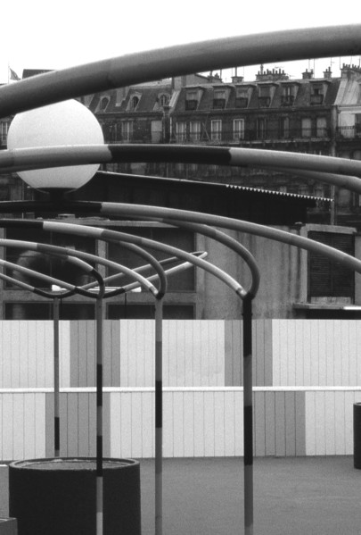 1976, Paris, Rive droite, Les Halles, shopping center.
