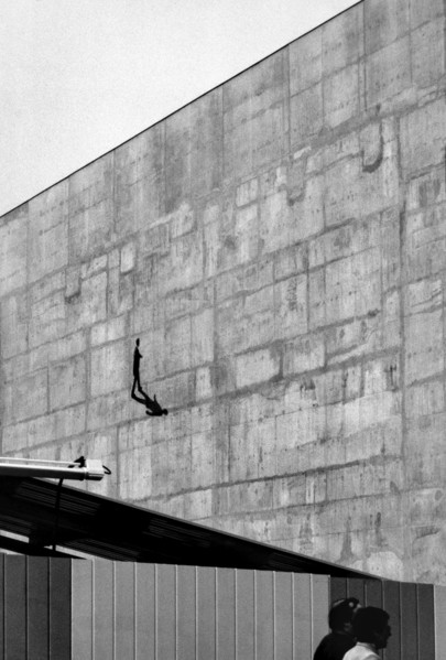 1976, Paris, Rive droite, Les Halles, shopping center.