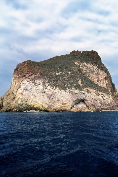 Nature, Italy, region of Sicilia 1975 Isole Eolie, Scoglio Dattilo  (Aeolian Islands,  Dattillo