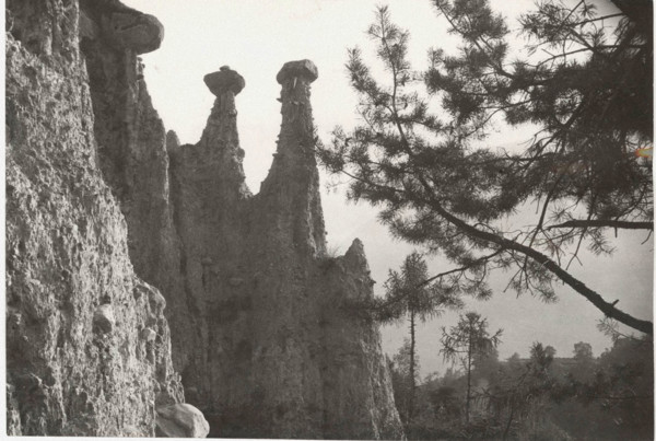 Earth pyramides