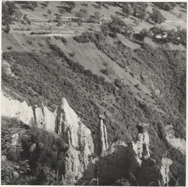 Earth pyramides