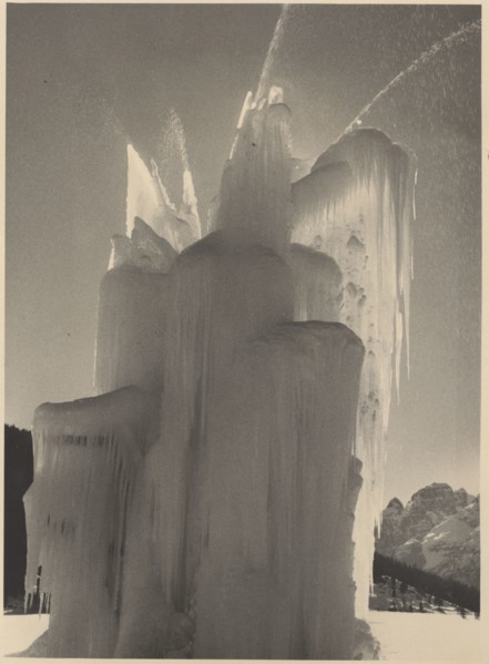A frozen fountain
