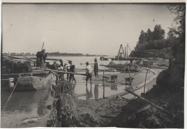 Po River land reclamation works