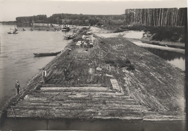 Po River land reclamation works