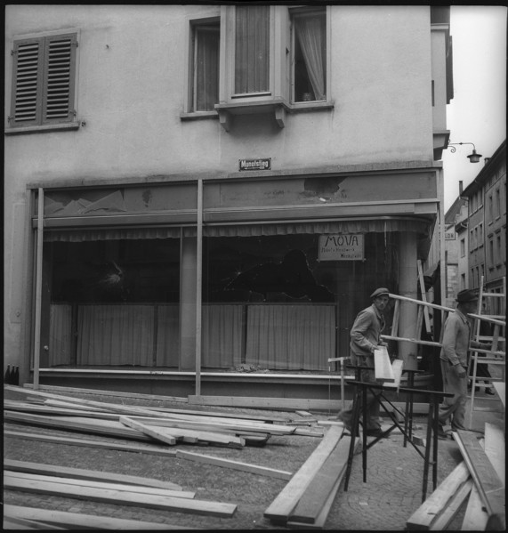 Protest against National Socialism in Schaffhausen 1945.
