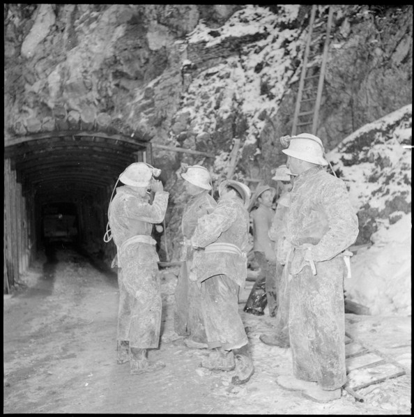Building site of the railway tunnel Kerenzerberg, around 1960.