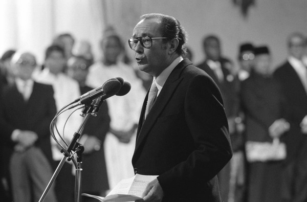 Pierre Aubert.
