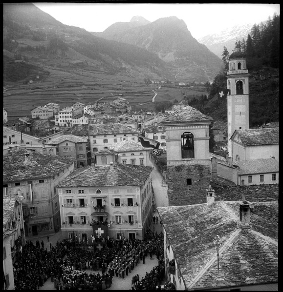 Federal president Enrico Celio in Poschiavo, 1948.