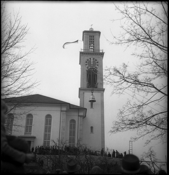 Church bell lifting ceremony, Thalwil 1946.