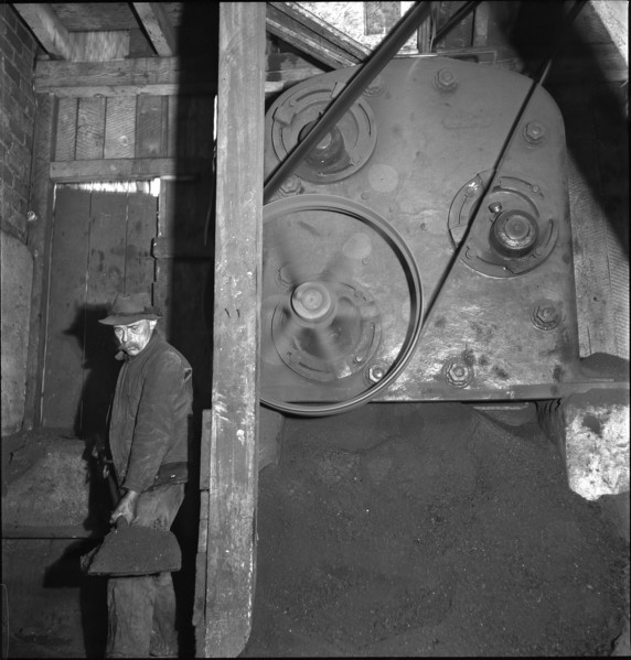 Production of briquettes; 1943.