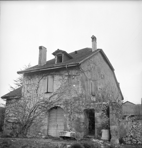 Stone house in Gy; 1947.