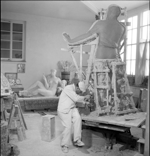 The Making of the Soldatendenkmal by Ernst Sutter, 1949.