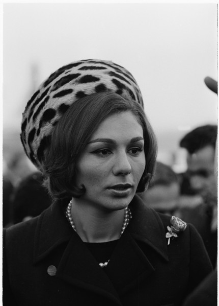 Farah Diba arriving in Zurich, 1967.