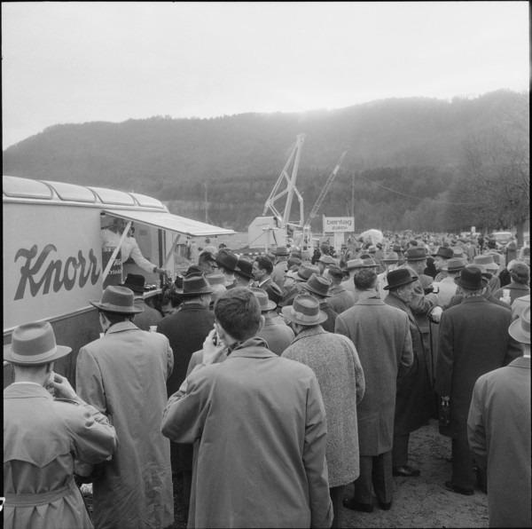 Spectators of exhibition, noise abatement, Zurich 1960.