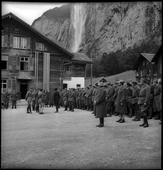 French internees in Lauterbrunnen 1940.