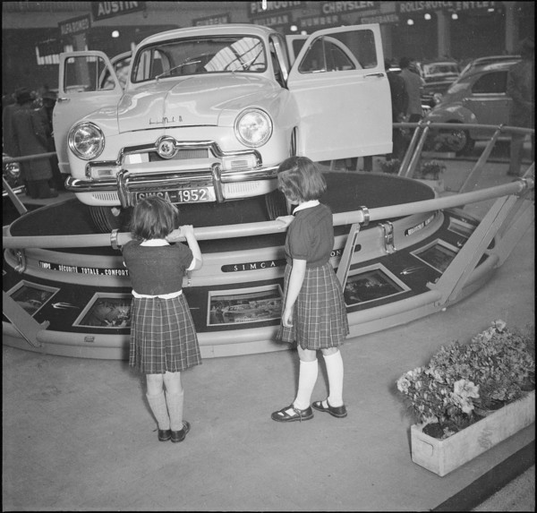 22th Geneva International Motor Show, 1952: Simca.