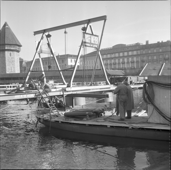 Renovation of the Reuss bridge; 1961.