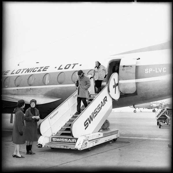 Marlene Dietrich at arrival at the airport of Zurich Kloten, 1964.