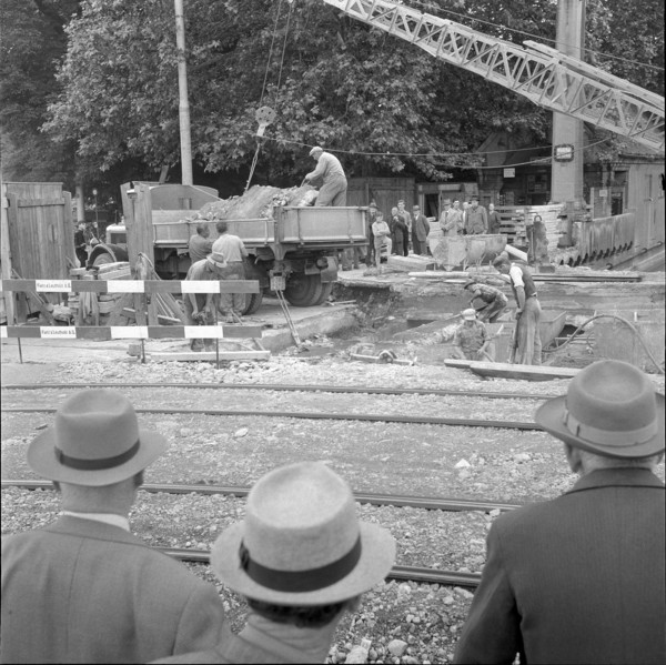 Renovation of the Walche bridge; 1957.