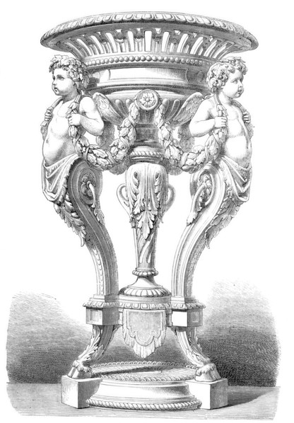 Flower basket in majolica.