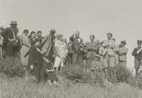 Explanation from a guide in Calatafimi. 
	
		1924