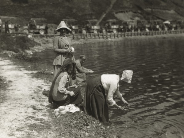Lunch stop at Lake Prags. 1919