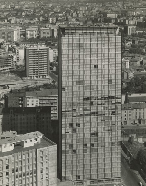 The Galfa Tower in Milan. 1962
