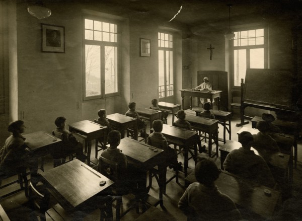 The Alpine Village School of the Italian Touring Club