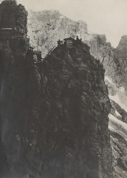 An observatory on Lagazuoi, in Cadore.