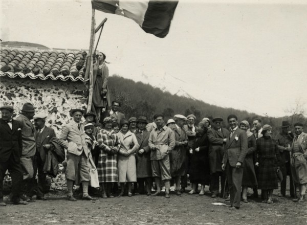 Members of the Touring Club Italiano  in front of a retreat on Etna. 
	
		1924
