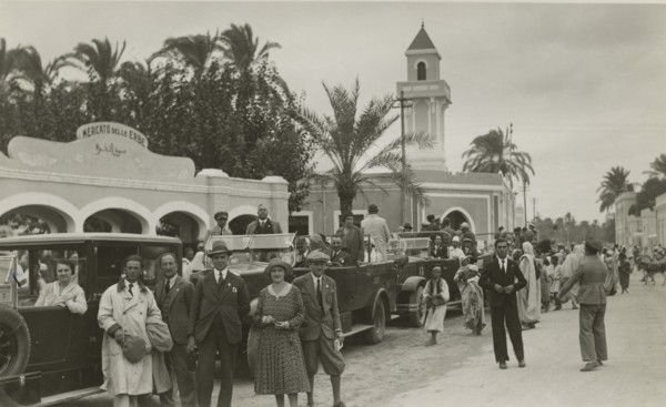 Excursionists in Suk el-Giuma. 
	
		1931