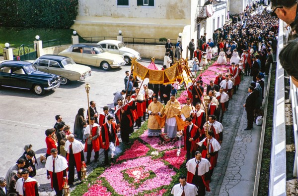 Street religious procession, Procissao de Senhor der Infernos, Furnas, Sao Miguel Island, Azores,