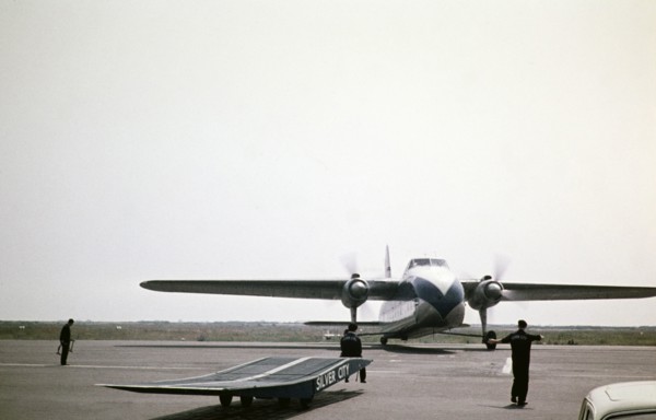 Ground staff direct Bristol Superfreighter plane G-AMWE, Silver City Airways airline air ferry,
