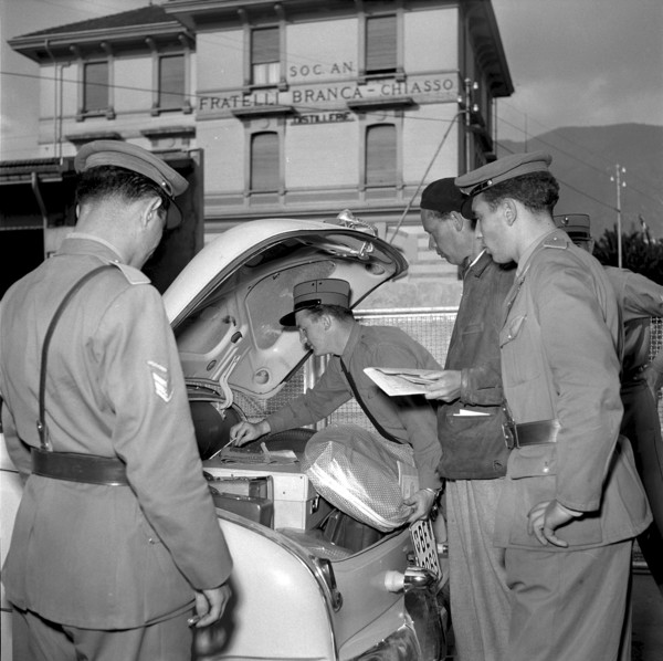 Ponte Chiasso border crossing 1951