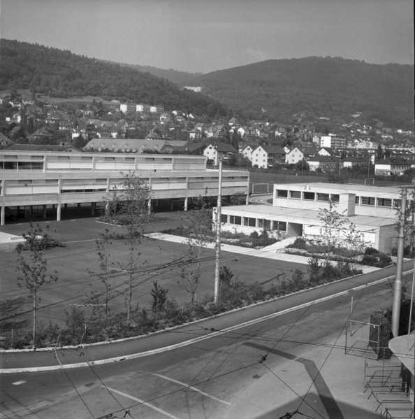 New primary school for Champagne quarter in Biel, 1961