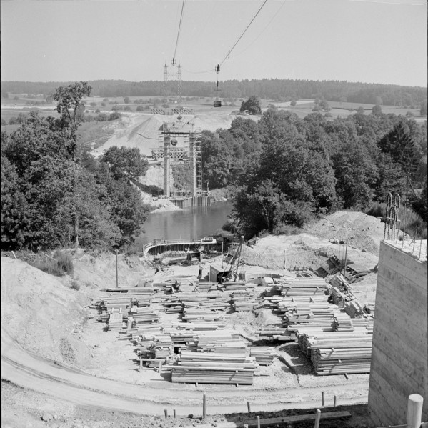 Andelfingen, Weinland bridge under construction 1956