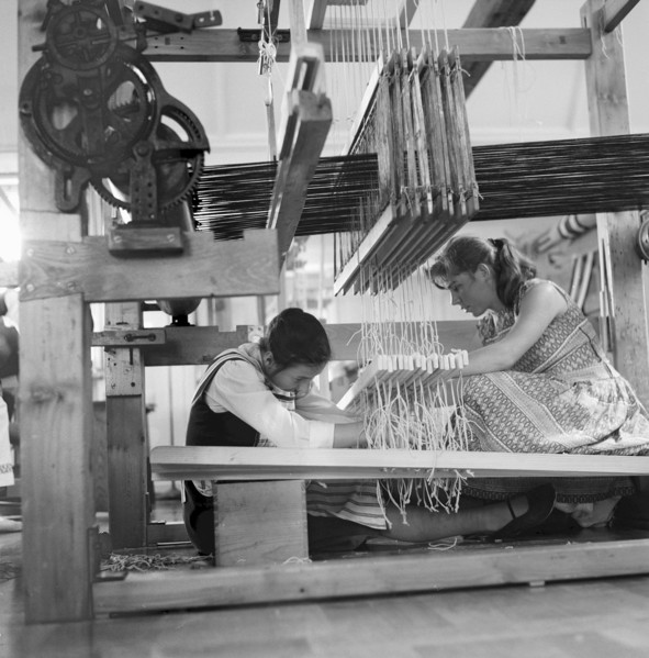 School for weaving at school for Swiss craft in Richterswil 1957