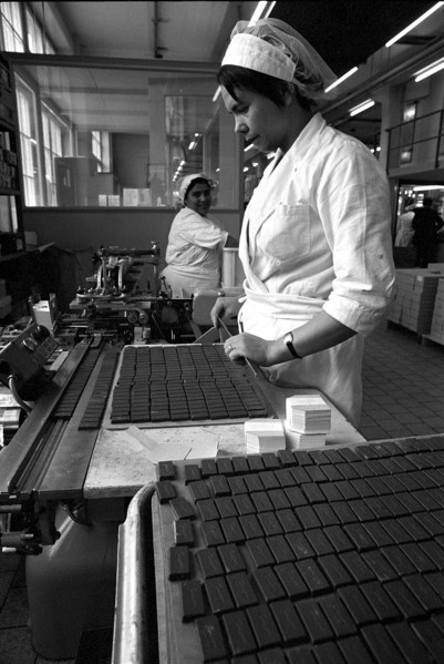 Workers at the chocolate factory Grison AG in Chur 1969
