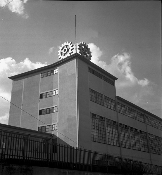 Factory building in Zurich 1948: Maag
