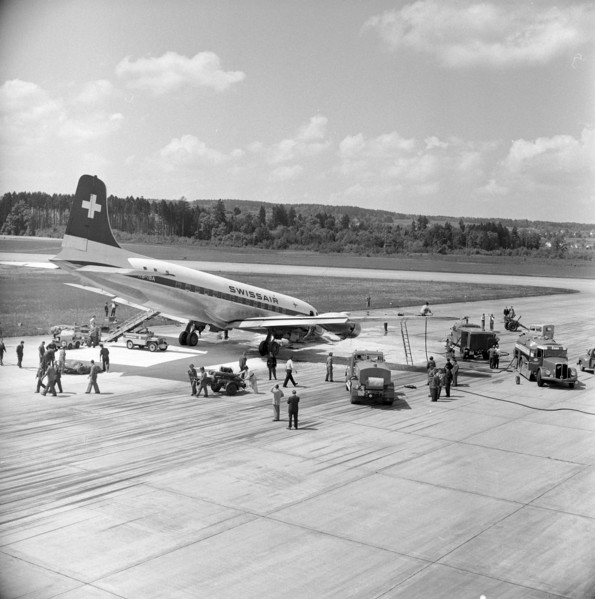 Failed start, belly landing of the Swissair trainer plane ""Aargau"" in Kloten, 1958