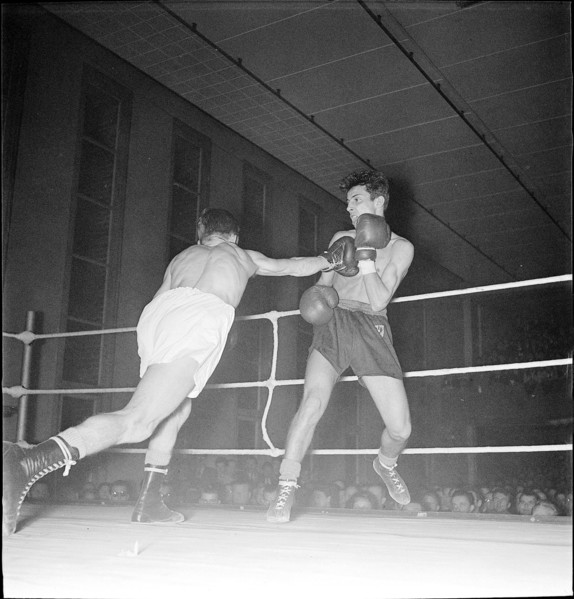 Swiss Amateur Championship 1952 in Bienne: heavy weight. Vonlanthen, Lausson
