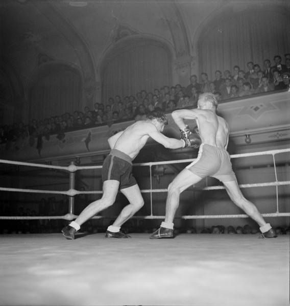 Boxing event at Zurich Stadthalle 1949: Gehring vs Lemeunier