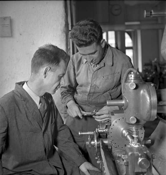 Course for metalworker in Zurich, 1940
