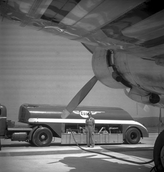 First start of a Swissair DC4 from the Zurich airport, 1948
