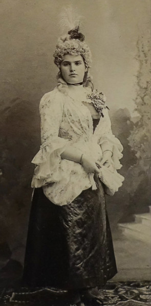 Vera Mukhina (1889-1953) in ""living pictures