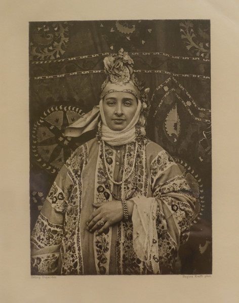 Jewish woman in traditional dress