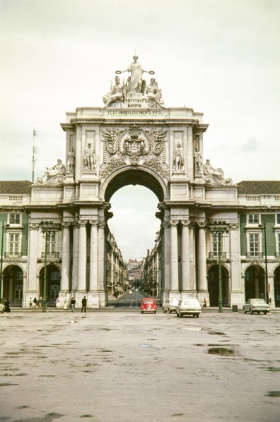 Triumphal arch Arco da Rua Augusta completed in 1875.